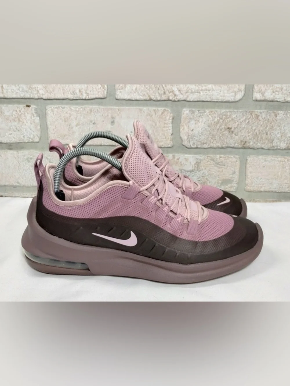 Nike Air Max Axis Women 7 Pink Purple Athletic Shoes Sneakers Streetwear